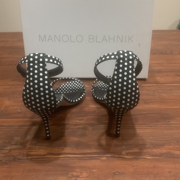 🌟 HP🌟 NWT Manolo Blahnik Chaos Linen Sandals Black and White Polka Dot - Picture 7 of 9